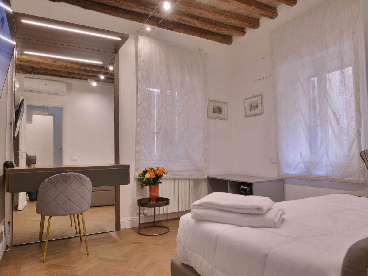 Helmirage Trevi Suite Roma Ngoại thất bức ảnh