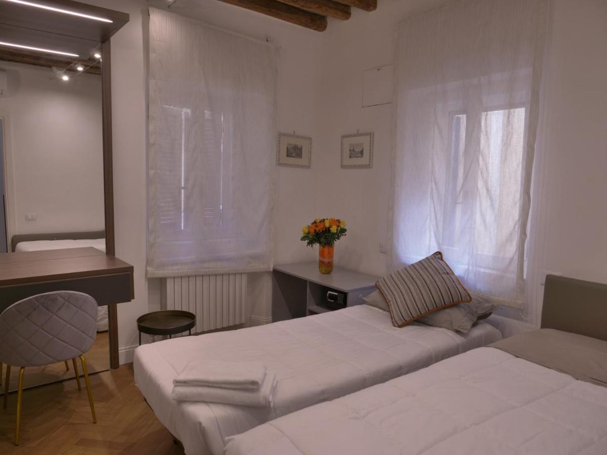 Helmirage Trevi Suite Roma Ngoại thất bức ảnh